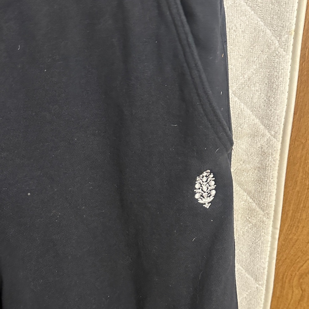 FP Movement by Free People Black Pants with White Emblem - Picture 2 of 5